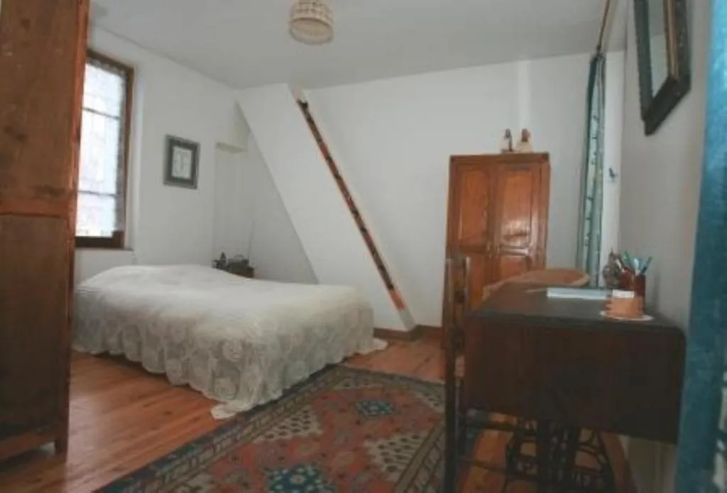 Chambres D'Hotes Haut De Belleville Parigi