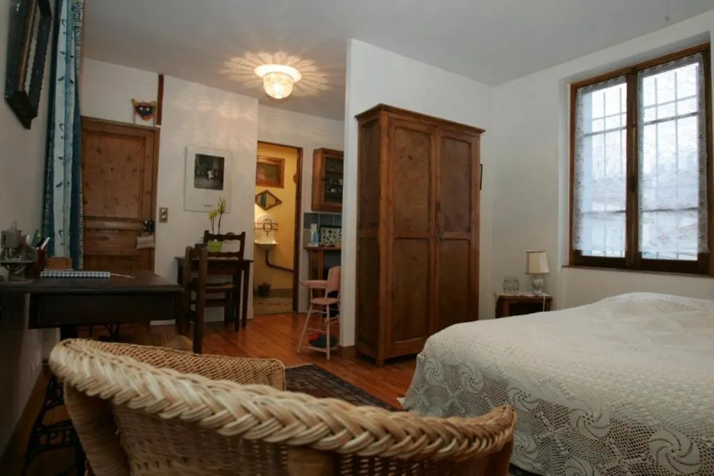 Chambres D'Hotes Haut De Belleville Parigi Bed & Breakfast